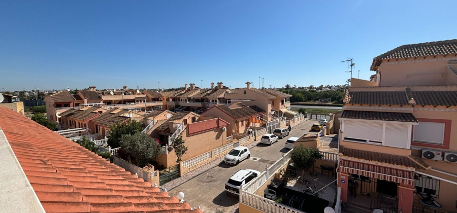 Torrevieja, Alicante, 4 Bedrooms Bedrooms, ,2 BathroomsBathrooms,Townhouse,Resale,0,75632141841226192