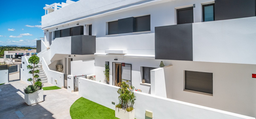 Torrevieja, Alicante, 3 Bedrooms Bedrooms, ,3 BathroomsBathrooms,Apartment,Resale,0,10353688190458296