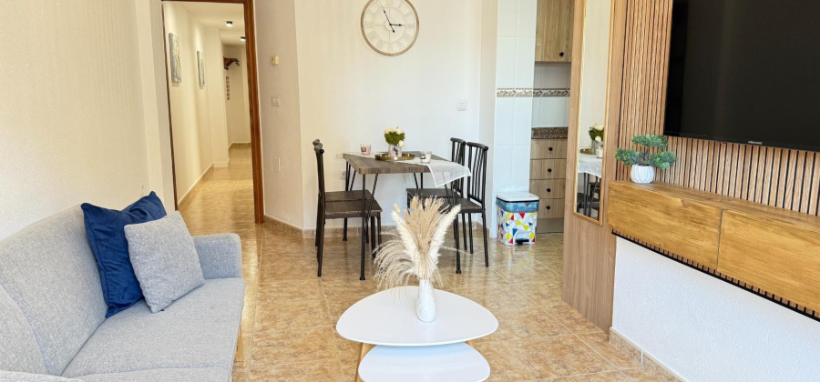 Torrevieja, Alicante, 2 Bedrooms Bedrooms, ,1 BathroomBathrooms,Apartment,Resale,0,75632177177938912