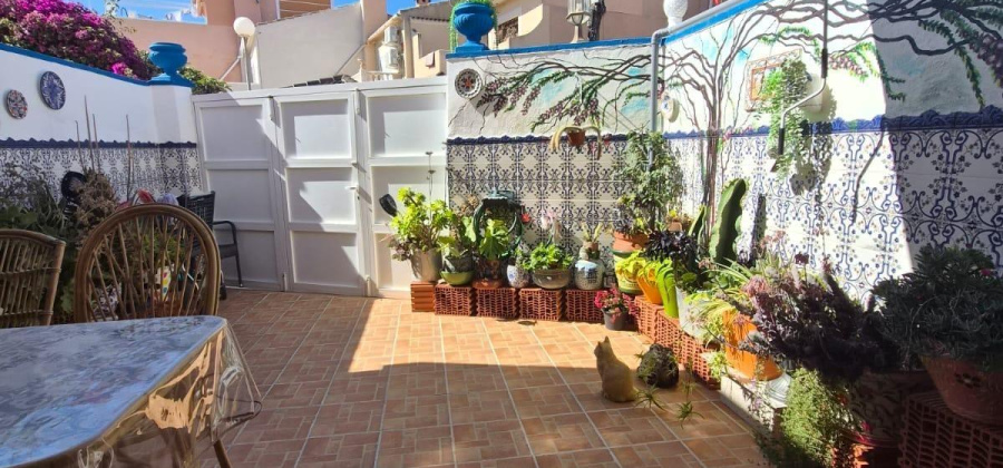 Torrevieja, Alicante, 2 Bedrooms Bedrooms, ,1 BathroomBathrooms,Townhouse,Resale,0,75632242673494224