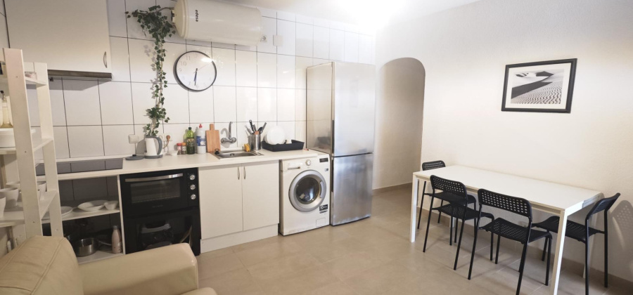 Torrevieja, Alicante, 2 Bedrooms Bedrooms, ,1 BathroomBathrooms,Bungalow,Resale,0,75632178377550400