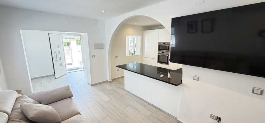 Blue Lagoon, Alicante, 2 Bedrooms Bedrooms, ,2 BathroomsBathrooms,Villa,Resale,0,103186176717088624