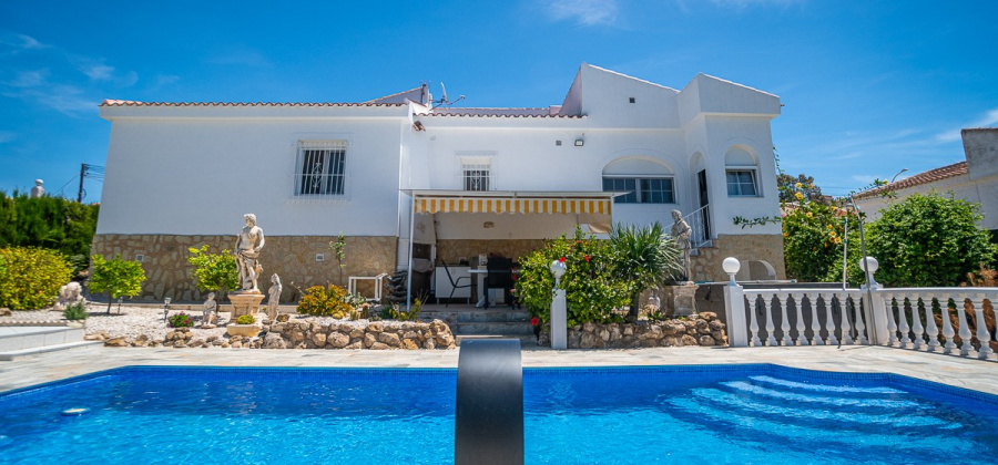La Marina, Alicante, 3 Bedrooms Bedrooms, ,3 BathroomsBathrooms,Villa,Resale,0,103536170021804960