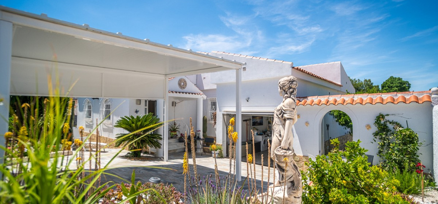 La Marina, Alicante, 3 Bedrooms Bedrooms, ,3 BathroomsBathrooms,Villa,Resale,0,103536170021804960