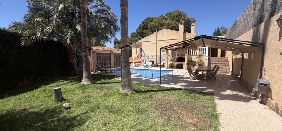 Los Balcones, Alicante, 4 Bedrooms Bedrooms, ,3 BathroomsBathrooms,Villa,Resale,0,103186219386591840