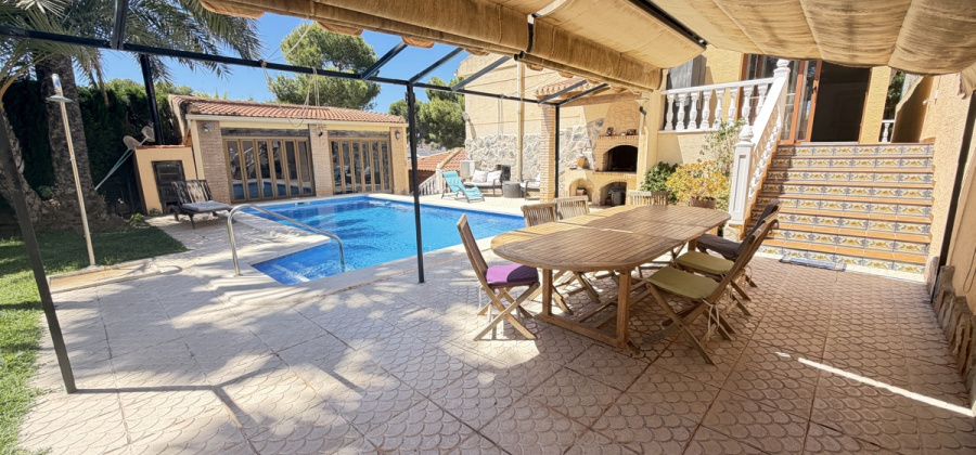 Los Balcones, Alicante, 4 Bedrooms Bedrooms, ,3 BathroomsBathrooms,Villa,Resale,0,103186219386591840