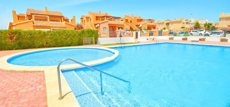 Torrevieja, Alicante, 2 Bedrooms Bedrooms, ,1 BathroomBathrooms,Apartment,Resale,0,75632234381212528