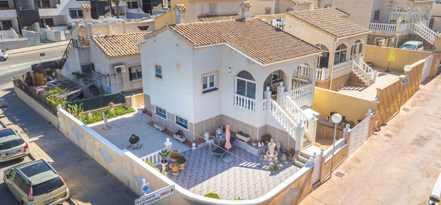 ORIHUELA COSTA, Alicante, 2 Bedrooms Bedrooms, ,1 BathroomBathrooms,Villa,Resale,0,103536236493235872