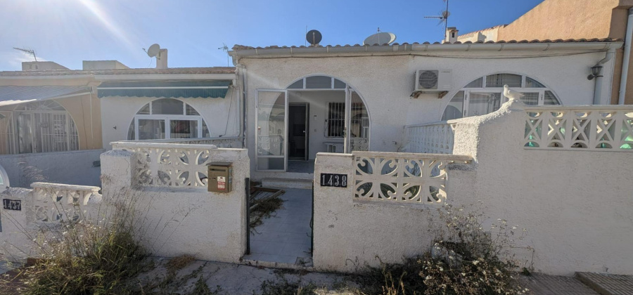Torrevieja, Alicante, 1 Bedroom Bedrooms, ,1 BathroomBathrooms,Bungalow,Resale,0,7563270417691976