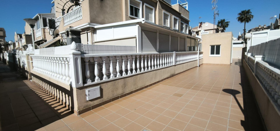 Torrevieja, Alicante, 3 Bedrooms Bedrooms, ,1 BathroomBathrooms,Apartment,Resale,0,7563271009938312