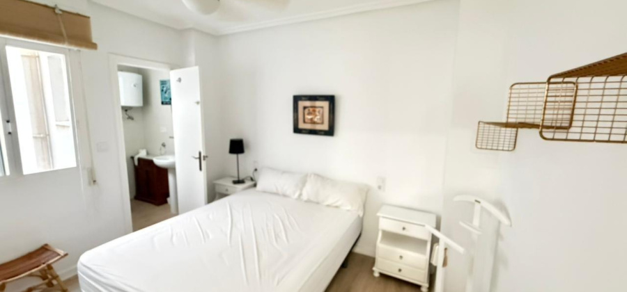 Torrevieja, Alicante, 2 Bedrooms Bedrooms, ,1 BathroomBathrooms,Apartment,Resale,0,75632160411576240