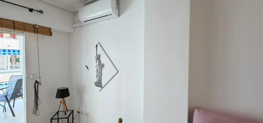 Torrevieja, Alicante, 2 Bedrooms Bedrooms, ,1 BathroomBathrooms,Apartment,Resale,0,75632160411576240
