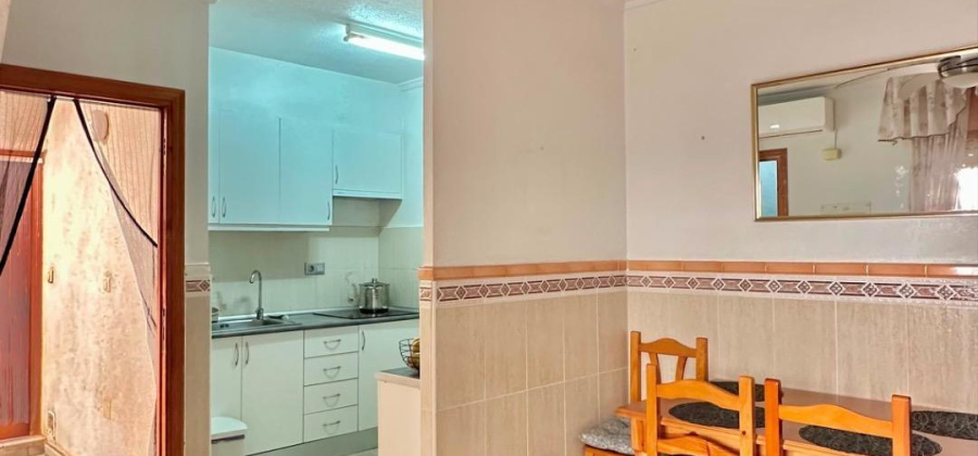 Torrevieja, Alicante, 2 Bedrooms Bedrooms, ,1 BathroomBathrooms,Apartment,Resale,0,75632207392821952