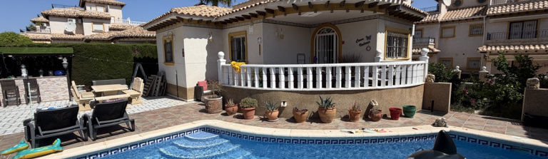 Villamartin, Alicante, 4 Bedrooms Bedrooms, ,3 BathroomsBathrooms,Villa,Resale,0,103186220775090112