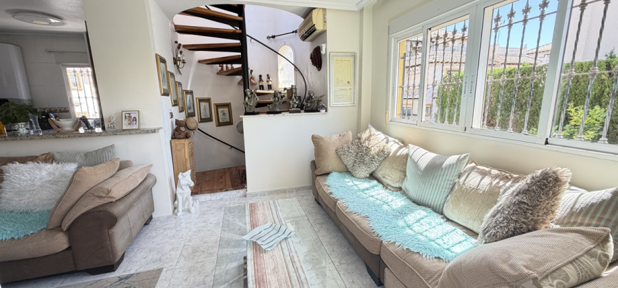 Villamartin, Alicante, 4 Bedrooms Bedrooms, ,3 BathroomsBathrooms,Villa,Resale,0,103186220775090112