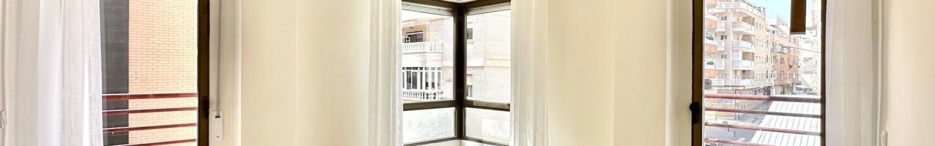 Torrevieja, Alicante, 3 Bedrooms Bedrooms, ,2 BathroomsBathrooms,Apartment,Resale,0,7563273123025764
