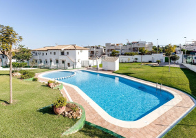 Torrevieja, Alicante, 2 Bedrooms Bedrooms, ,1 BathroomBathrooms,Bungalow,Resale,0,75632210724510160 Torrevieja, Alicante, 2 Bedrooms Bedrooms, ,1 BathroomBathrooms,Bungalow,Resale,0,75632210724510160