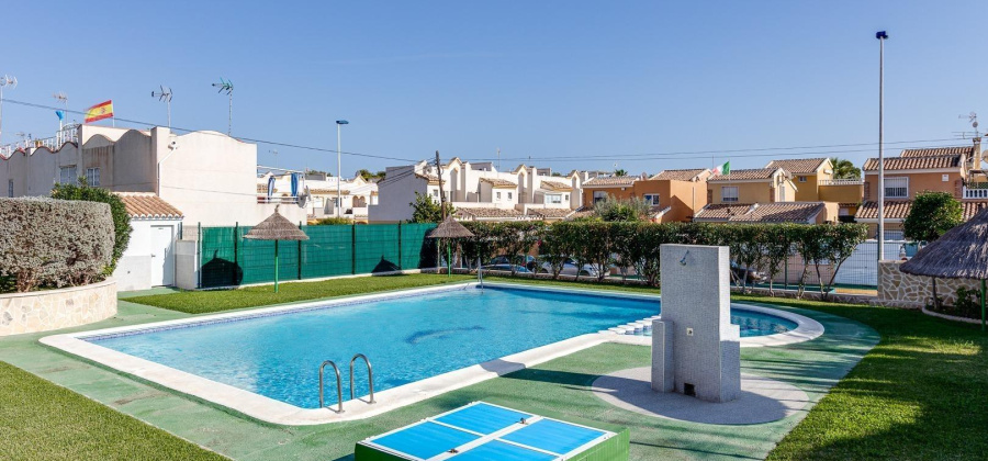 Torrevieja, Alicante, 2 Bedrooms Bedrooms, ,1 BathroomBathrooms,Bungalow,Resale,0,75632210724510160
