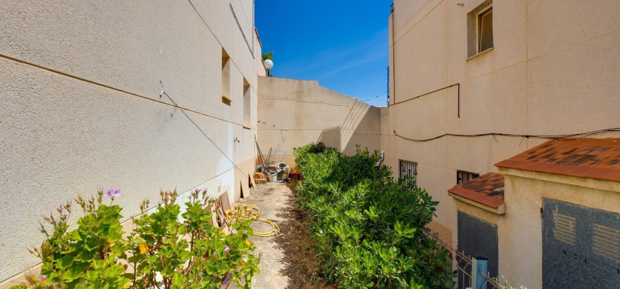 Torrevieja, Alicante, 2 Bedrooms Bedrooms, ,1 BathroomBathrooms,Bungalow,Resale,0,75632210724510160