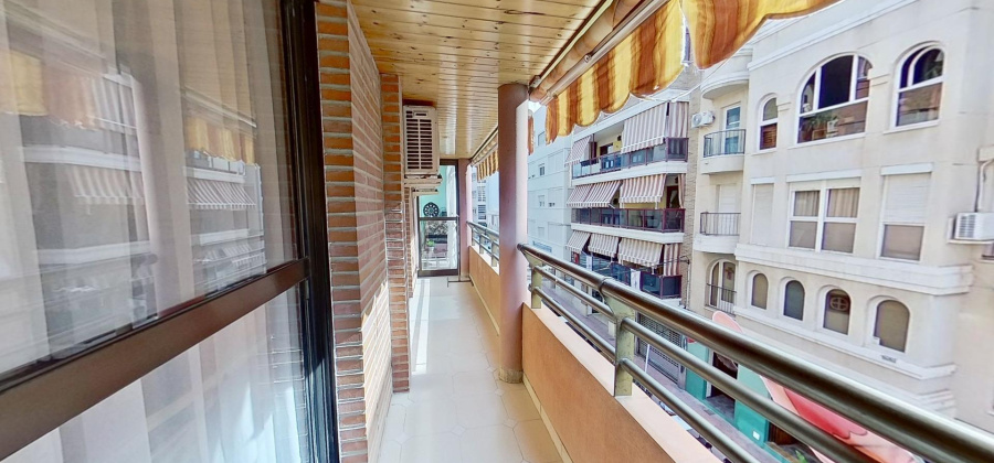 Torrevieja, Alicante, 4 Bedrooms Bedrooms, ,2 BathroomsBathrooms,Apartment,Resale,0,7563275297367682