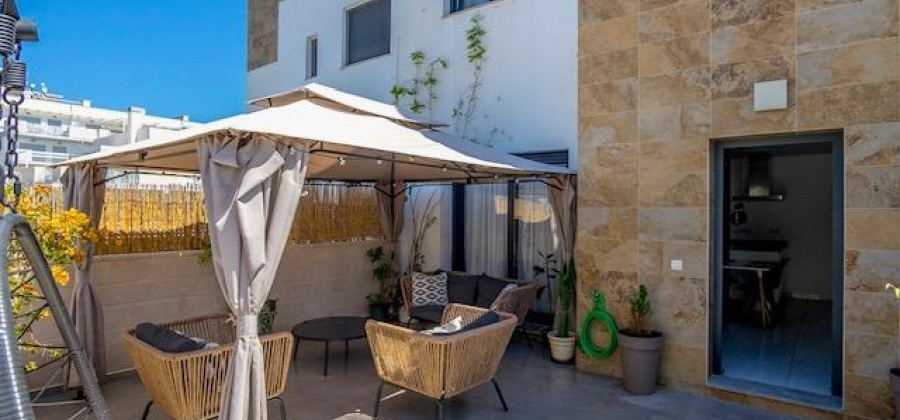 Orihuela Costa, Alicante, 3 Bedrooms Bedrooms, ,3 BathroomsBathrooms,Townhouse,Resale,0,6594569379397249