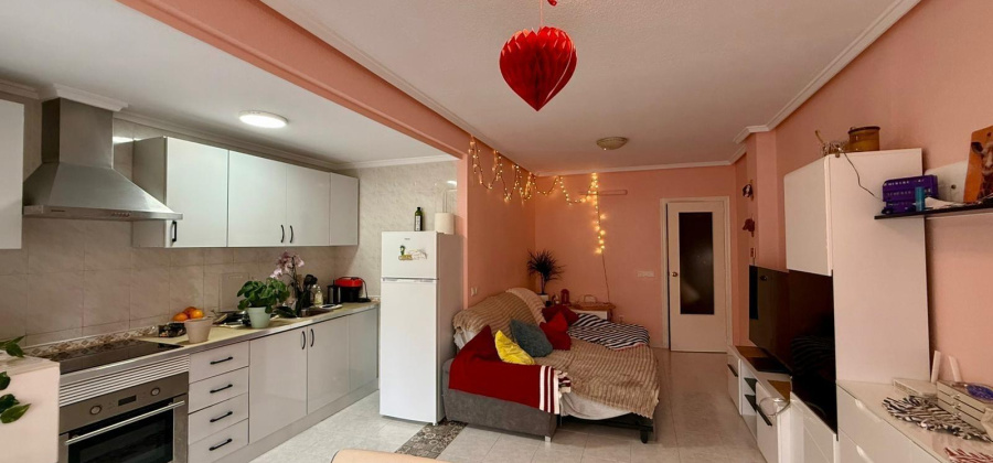 Torrevieja, Alicante, 1 Bedroom Bedrooms, ,1 BathroomBathrooms,Apartment,Resale,0,7563286540207269