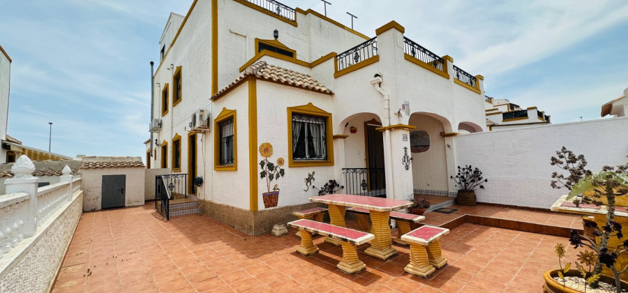Orihuela, Alicante, 3 Bedrooms Bedrooms, ,2 BathroomsBathrooms,Townhouse,Resale,0,271160219064468128
