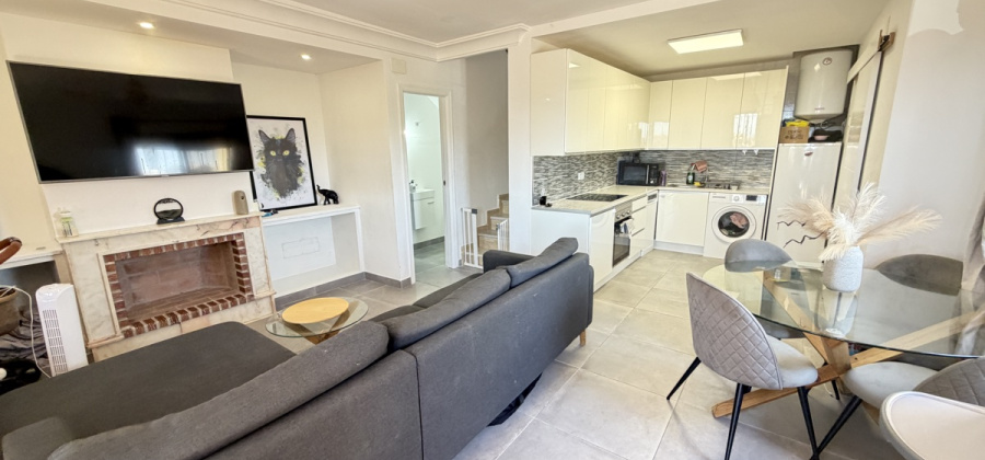 Villamartin, Alicante, 3 Bedrooms Bedrooms, ,1 BathroomBathrooms,Villa,Resale,0,103186103891043536