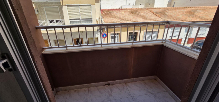 Torrevieja, Alicante, 3 Bedrooms Bedrooms, ,1 BathroomBathrooms,Apartment,Resale,0,75632172894995328
