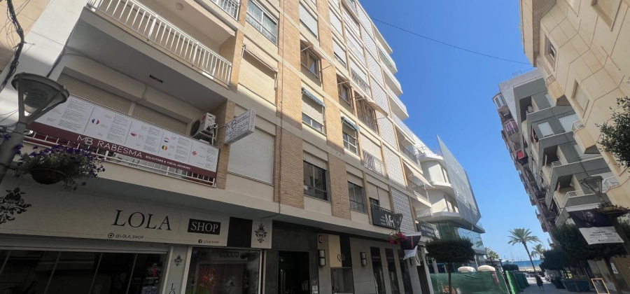 Torrevieja, Alicante, 3 Bedrooms Bedrooms, ,1 BathroomBathrooms,Apartment,Resale,0,75632370714106688