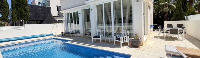 Villa in Costa Blanca South, Mil Palmeras