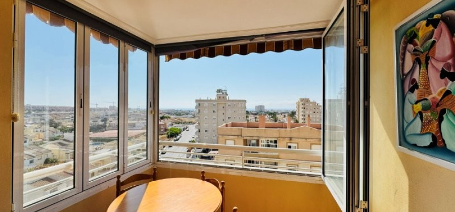Torrevieja, Alicante, 2 Bedrooms Bedrooms, ,1 BathroomBathrooms,Apartment,Resale,0,29168577344363072