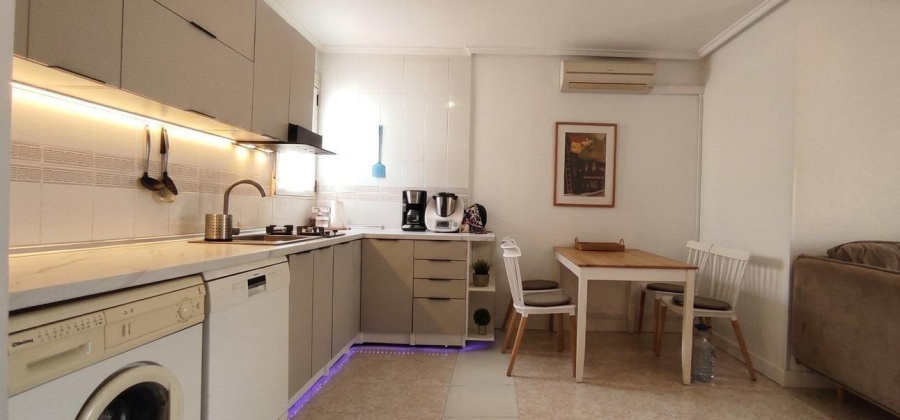 Torrevieja, Alicante, 2 Bedrooms Bedrooms, ,1 BathroomBathrooms,Bungalow,Resale,0,75632177170052720