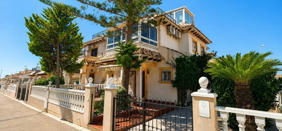 Orihuela Costa, Alicante, 2 Bedrooms Bedrooms, ,1 BathroomBathrooms,Villa,Resale,0,75632228190217904