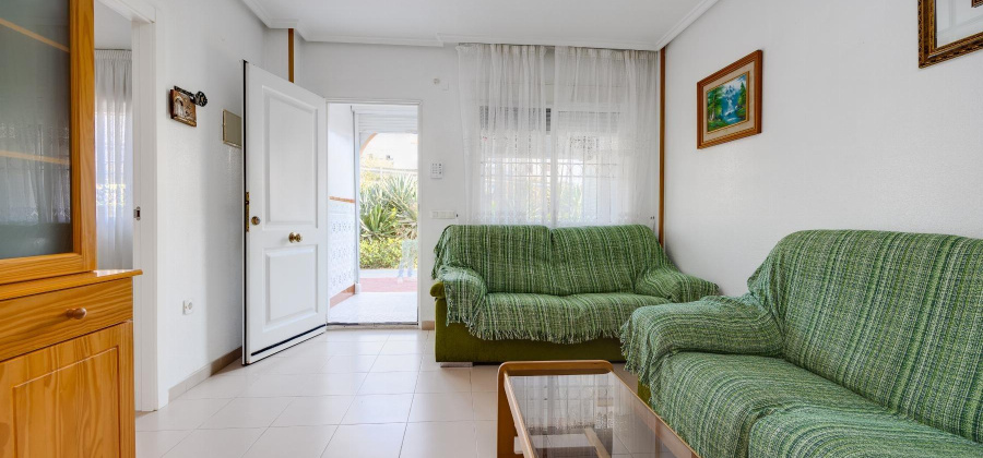 Torrevieja, Alicante, 2 Bedrooms Bedrooms, ,1 BathroomBathrooms,Bungalow,Resale,0,75632285448770672