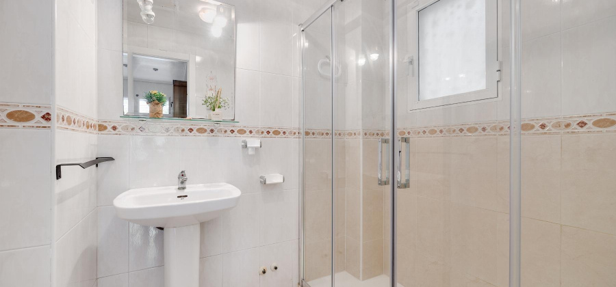 Torrevieja, Alicante, 2 Bedrooms Bedrooms, ,1 BathroomBathrooms,Bungalow,Resale,0,75632285448770672