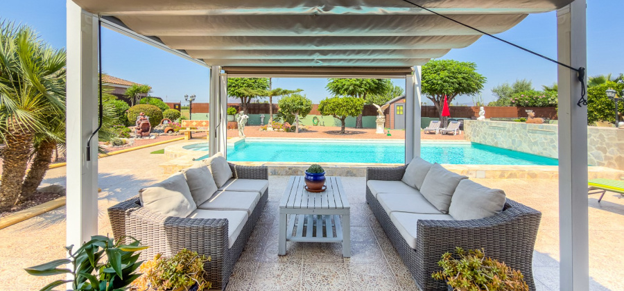 CATRAL, Alicante, 3 Bedrooms Bedrooms, ,4 BathroomsBathrooms,Villa,Resale,0,103536216113599632