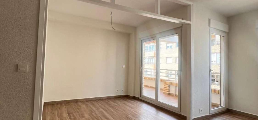 Torrevieja, Alicante, 2 Bedrooms Bedrooms, ,2 BathroomsBathrooms,Apartment,Resale,0,75632221014890400