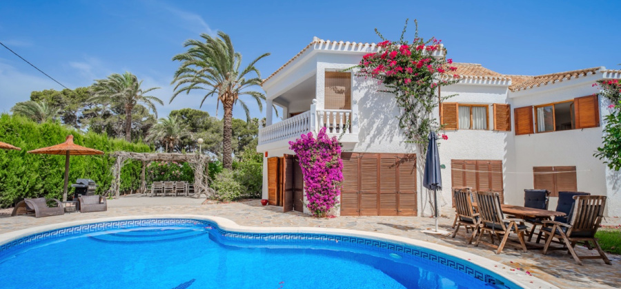 Cabo Roig, Alicante, 4 Bedrooms Bedrooms, ,3 BathroomsBathrooms,Villa,Resale,0,103186232287214512