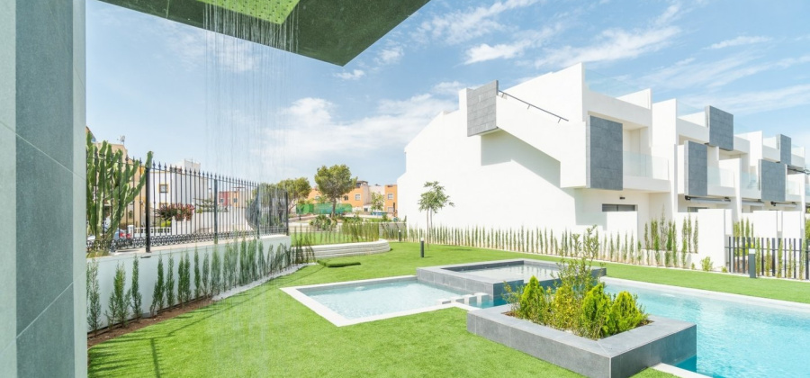 Torrevieja, Alicante, 3 Bedrooms Bedrooms, ,2 BathroomsBathrooms,Bungalow,New,0,20955973072203656