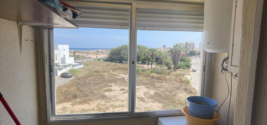 Torrevieja, Alicante, 3 Bedrooms Bedrooms, ,1 BathroomBathrooms,Apartment,Resale,0,75632285918582336