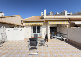 La Zenia, Alicante, 4 Bedrooms Bedrooms, ,2 BathroomsBathrooms,Bungalow,Resale,0,10318674778511478 La Zenia, Alicante, 4 Bedrooms Bedrooms, ,2 BathroomsBathrooms,Bungalow,Resale,0,10318674778511478