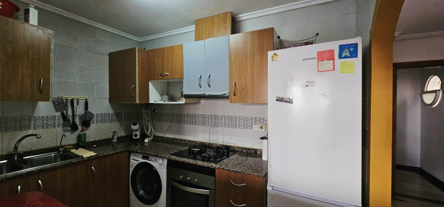 Torrevieja, Alicante, 2 Bedrooms Bedrooms, ,1 BathroomBathrooms,Apartment,Resale,0,75632138884396624