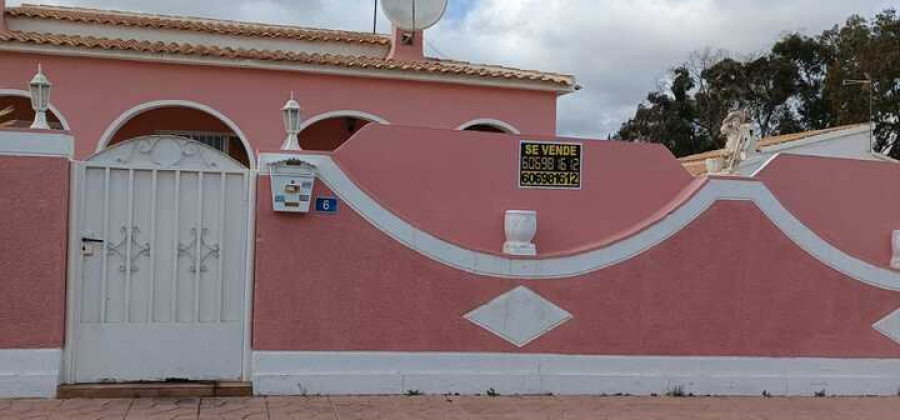 Cabo Roig, Alicante, 4 Bedrooms Bedrooms, ,2 BathroomsBathrooms,Villa,Resale,0,90690148262372016