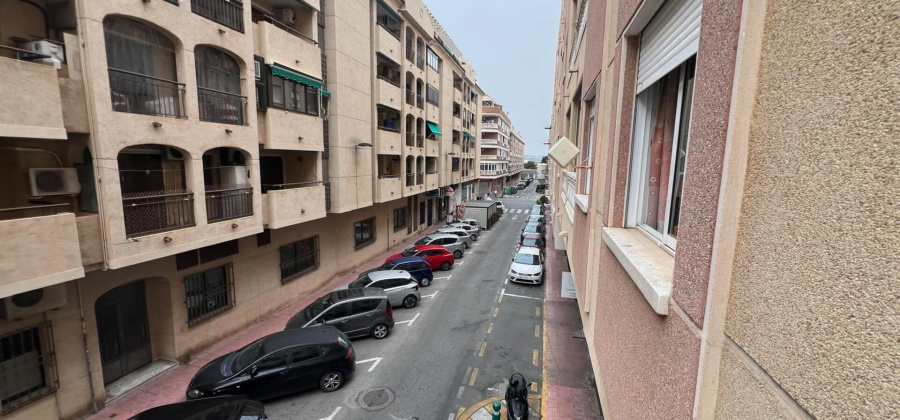 Torrevieja, Alicante, 2 Bedrooms Bedrooms, ,1 BathroomBathrooms,Apartment,Resale,0,7563269546190025