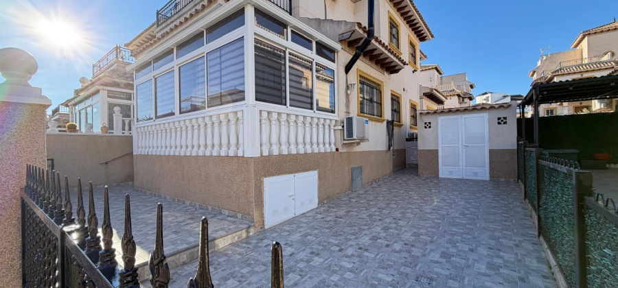 Orihuela Costa, Alicante, 2 Bedrooms Bedrooms, ,6 BathroomsBathrooms,Townhouse,Resale,0,7563270600906151