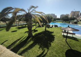 Torrevieja, Alicante, 3 Bedrooms Bedrooms, ,1 BathroomBathrooms,Apartment,Resale,0,7563271009938312