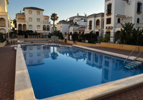 Torrevieja, Alicante, 3 Bedrooms Bedrooms, ,1 BathroomBathrooms,Apartment,Resale,0,7563274634540872