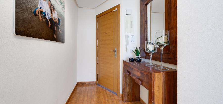 Torrevieja, Alicante, 3 Bedrooms Bedrooms, ,1 BathroomBathrooms,Apartment,Resale,0,7563296727382964