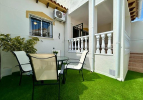 Orihuela, Alicante, 3 Bedrooms Bedrooms, ,2 BathroomsBathrooms,Townhouse,Resale,0,65945279310518464